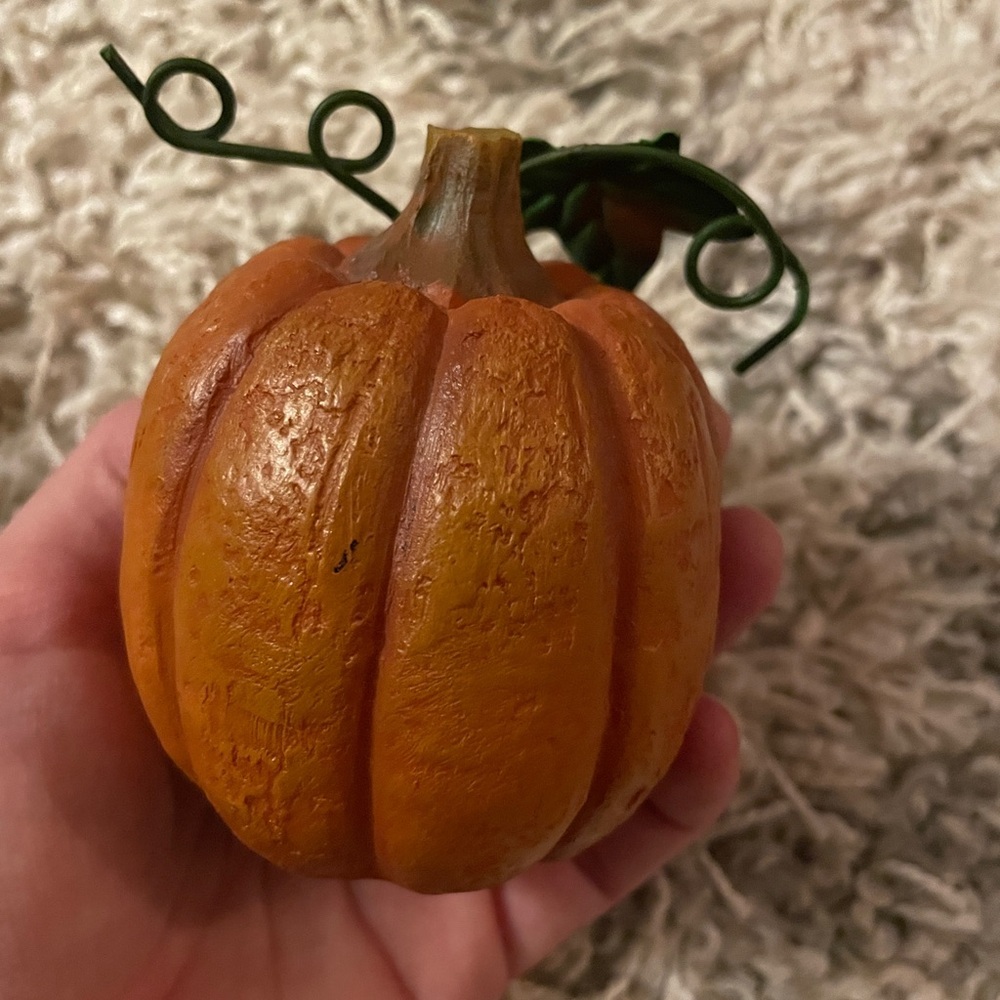 Fall Blessings Pumpkin Decor - Picture 4 of 4